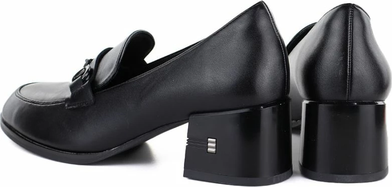 Këpucë lëkure për femra Vinceza 18116, të zeza