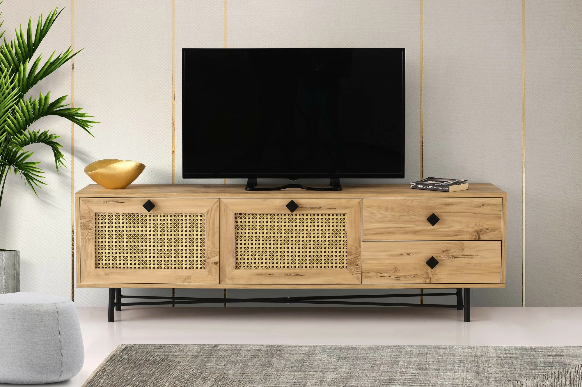 Komodë TV Hanah Home, Hapsiyas 180, ngjyrë lis dhe e zezë