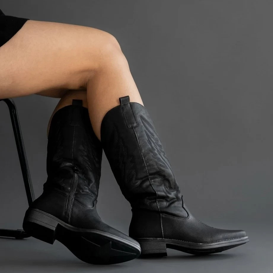 Fema Black