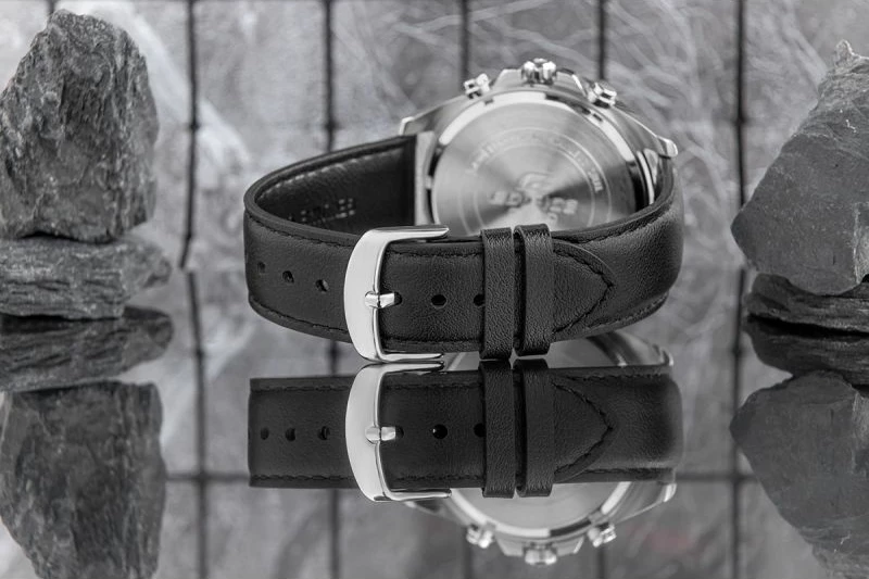 Orë dore për meshkuj Casio, e zezë