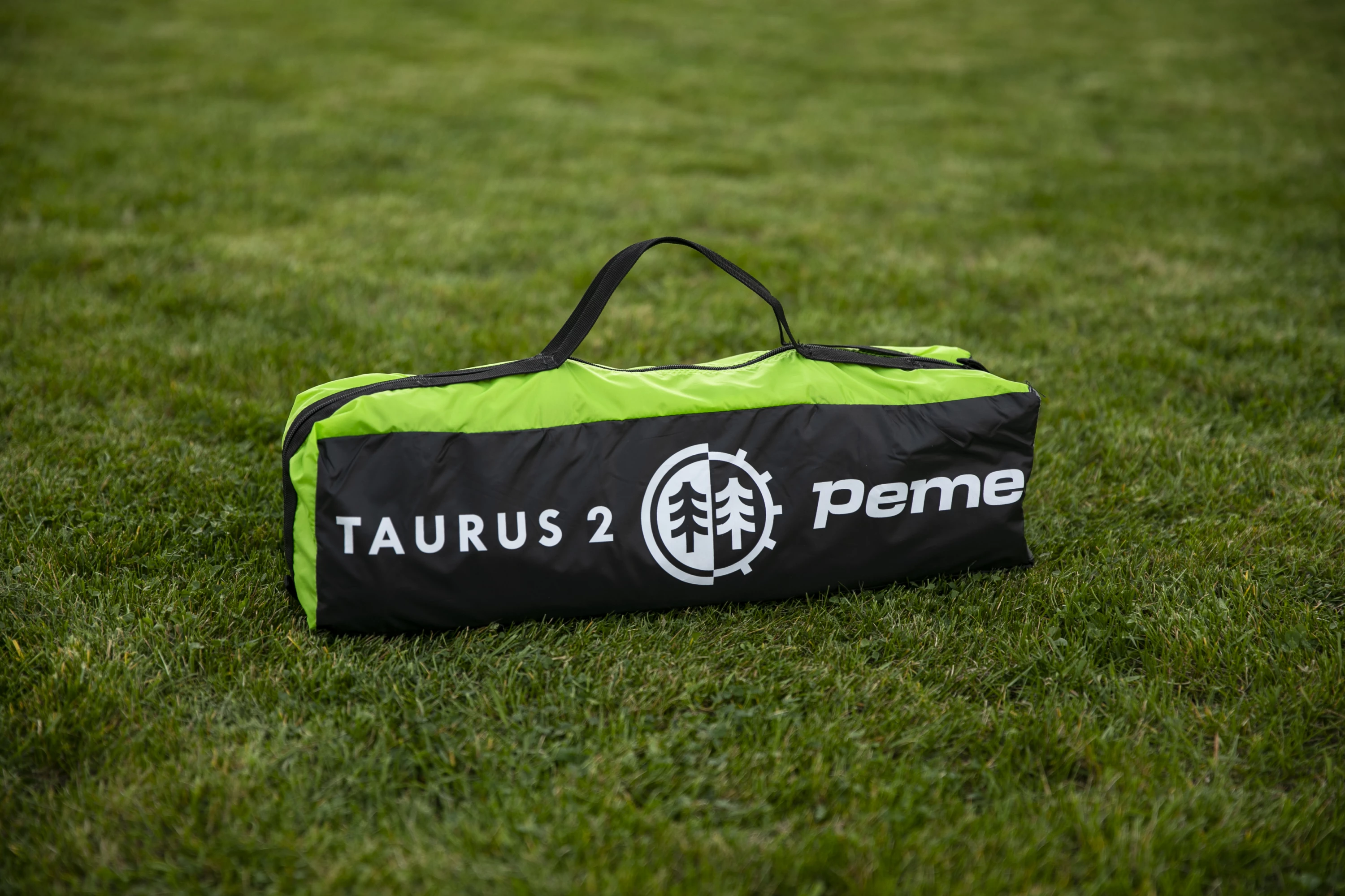 Çadër kampingu Peme Taurus 2, 2-personëshe, dy-shtresore, 3.7 kg, 4000/6000 mm, gri