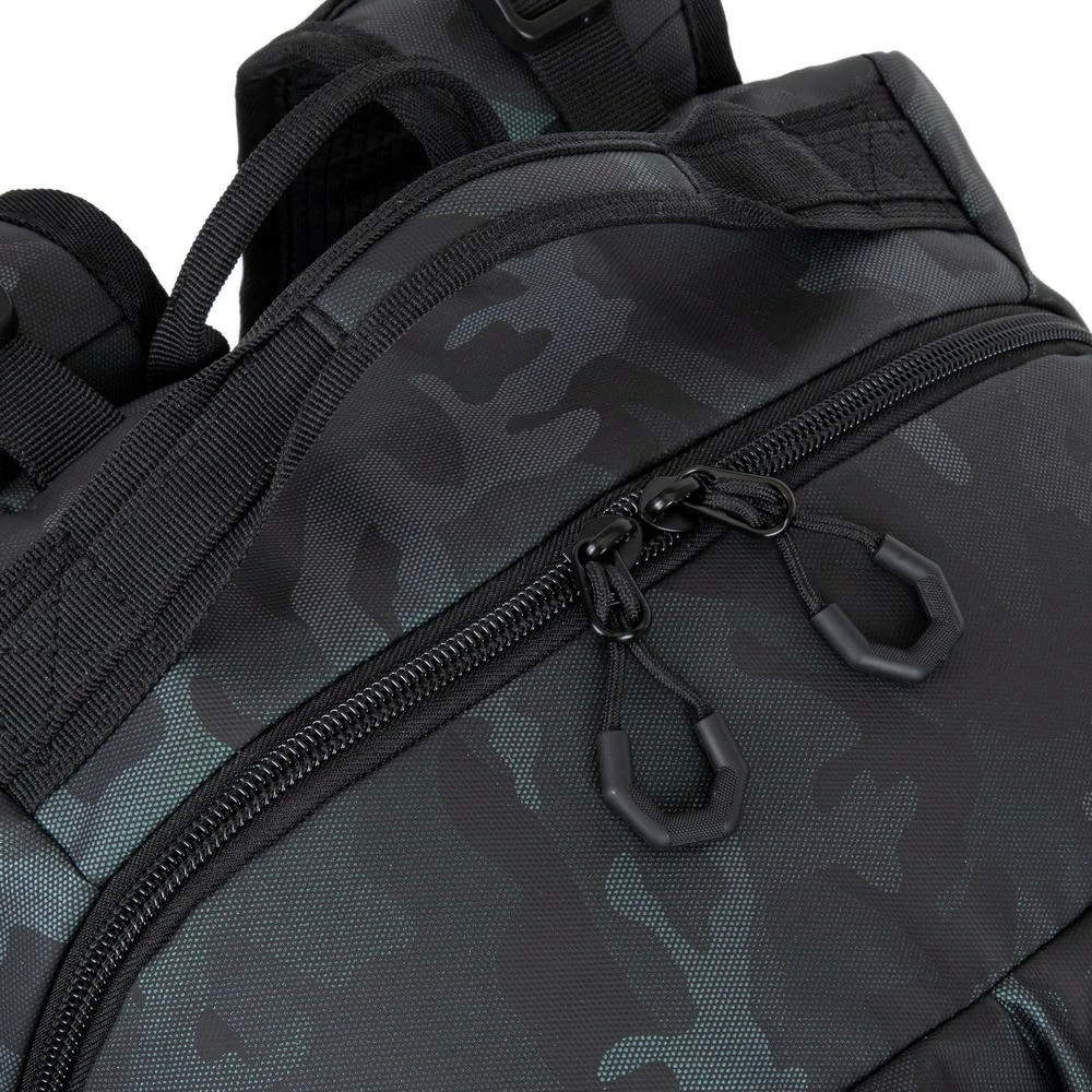 Çantë shpine RIVACASE Sherwood 7661, 32L, për laptop 17.3 inç, gri camo