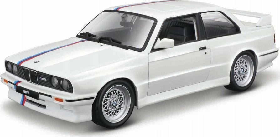 Model makine Bburago BMW 3 Series M3 1988 (E30) 1:24, metal, dyer të lëvizshme, 18.5 cm, e bardhë