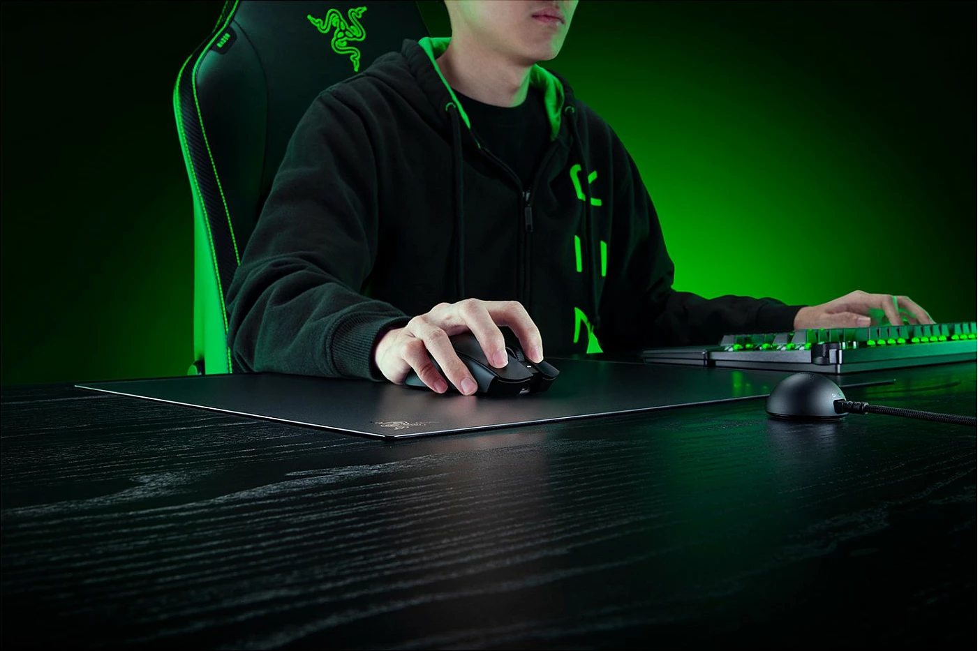 Mauspad Razer Atlas Pro, xham i temperuar 500x400mm, bazë anti-rrëshqitëse, i zi