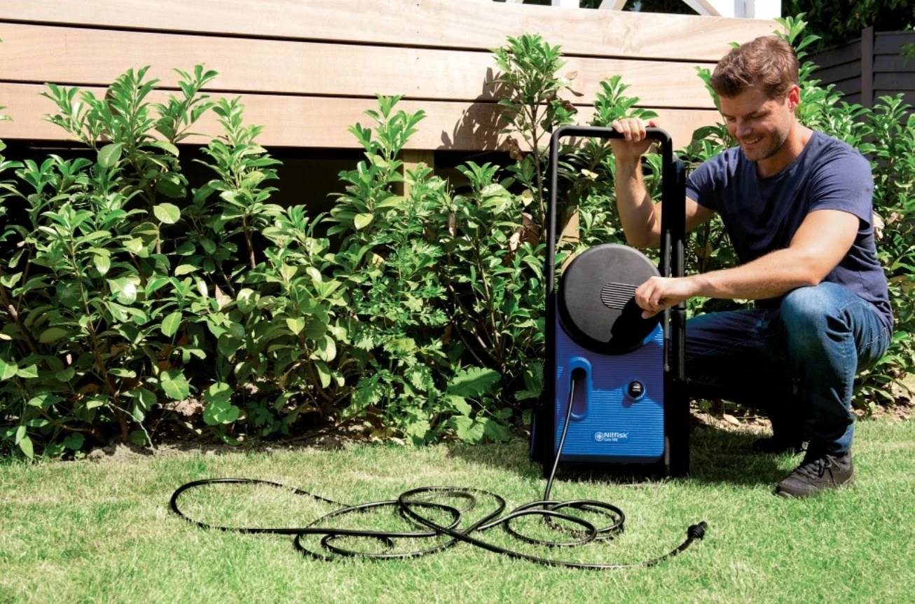 Nilfisk Core 150-10 PowerControl DP EU pressure washer Upright Electric 468 l/h 2000 W Blue