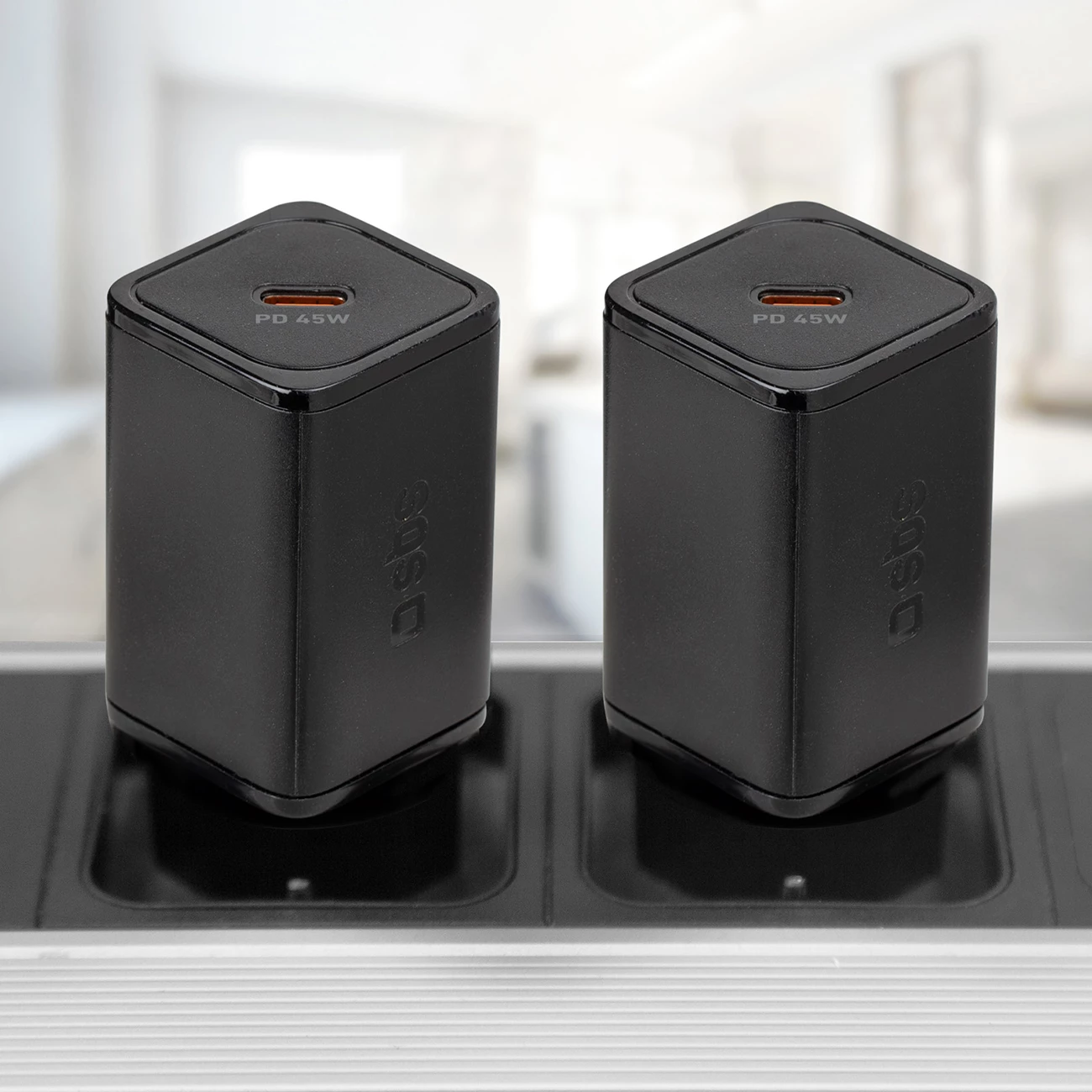 Karikues muri SBS TETRGAN1C45W, 45W, GaN, USB-C, Power Delivery, i zi