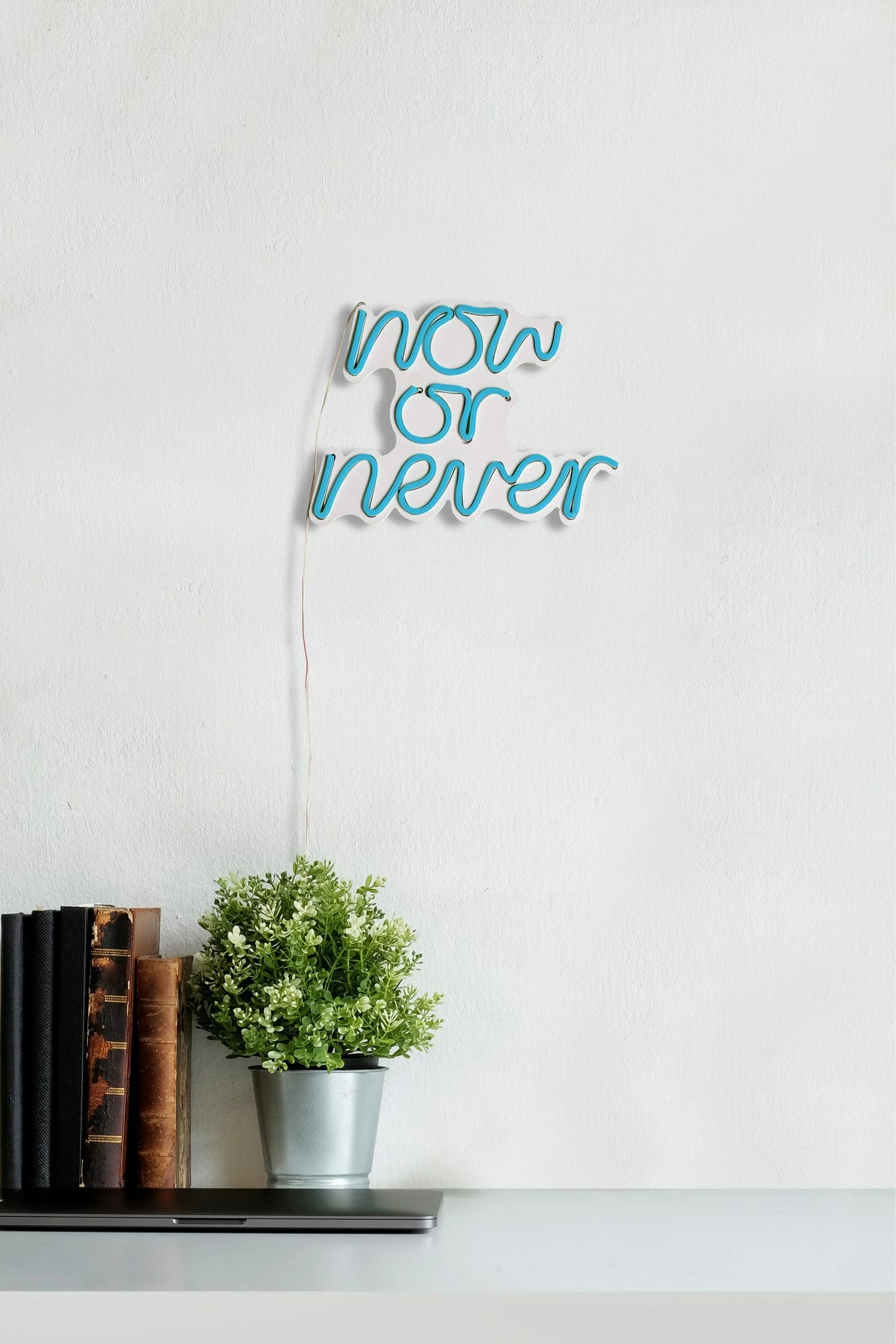 Dritë dekorative LED, plastikë, 'now or never', ngjyrë kaltër
