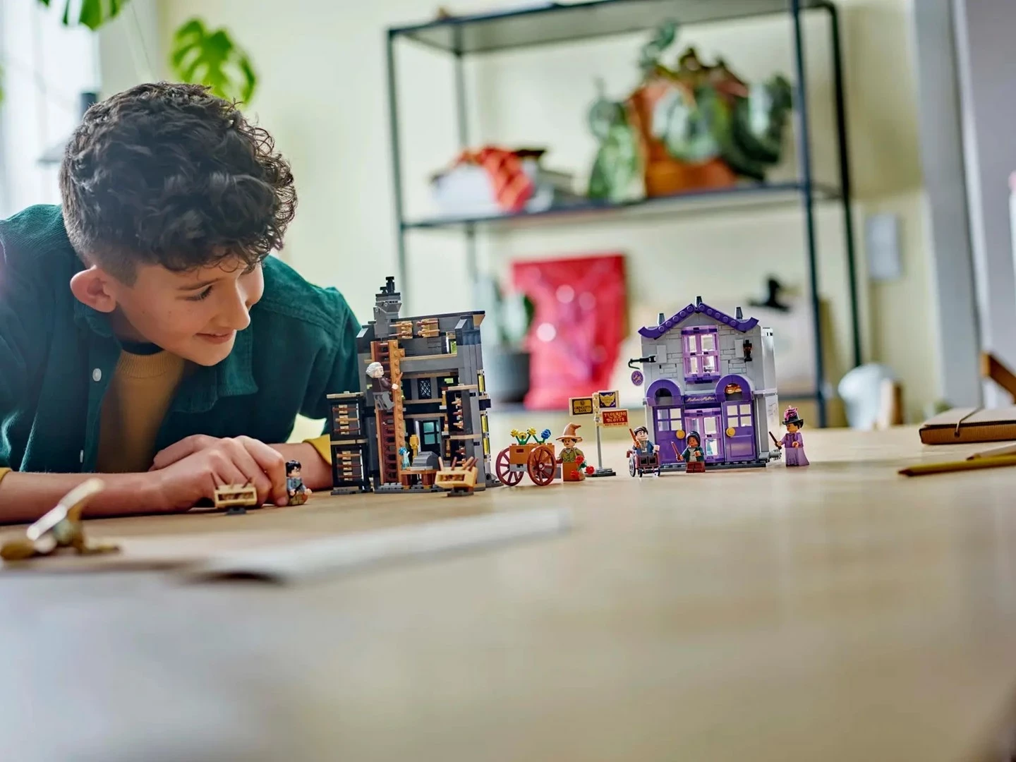 Set LEGO Harry Potter 76439 Ollivanders & Robet e Madam Malkin