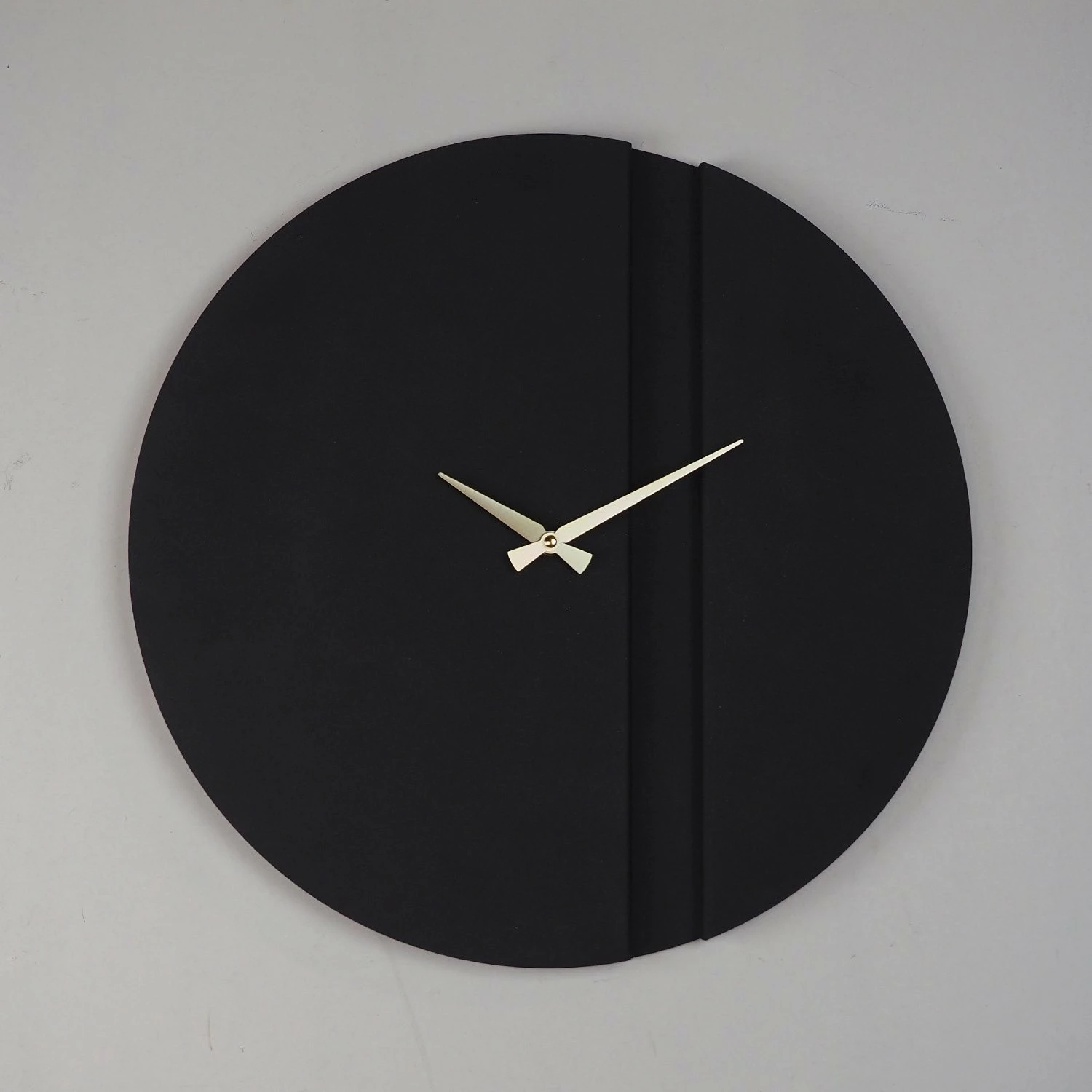 Orë muri dekorative prej metali, Wallity Block, e zezë dhe ari, APS096, 46x46cm