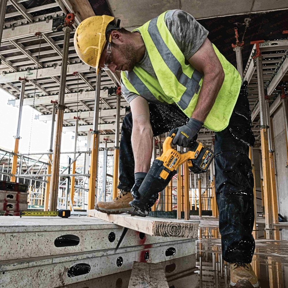 Sharrë reciproke Dewalt DCS388T2 XR FlexVolt 54V 6.0Ah set me 2 bateri, karikues dhe kuti TSTAK, e verdhë/zezë