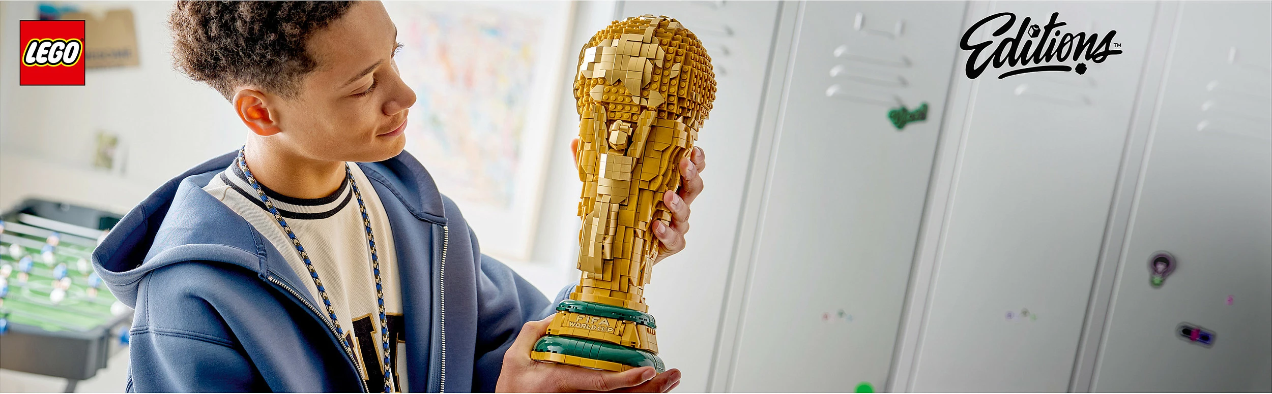 Set ndërtimi LEGO FIFA World Cup Official Trophy 43020, 2842 copë, shumëngjyrësh