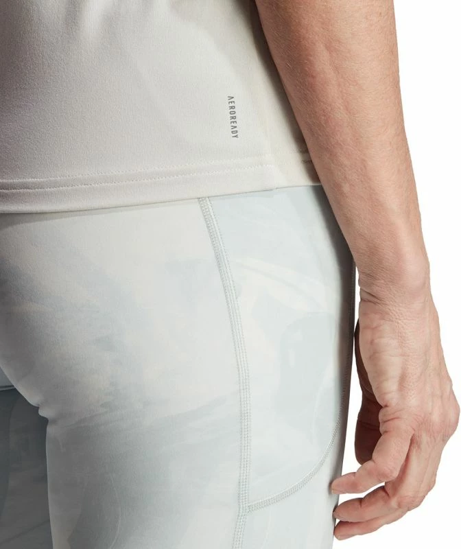 Maicë stërvitjeje për femra adidas, krem