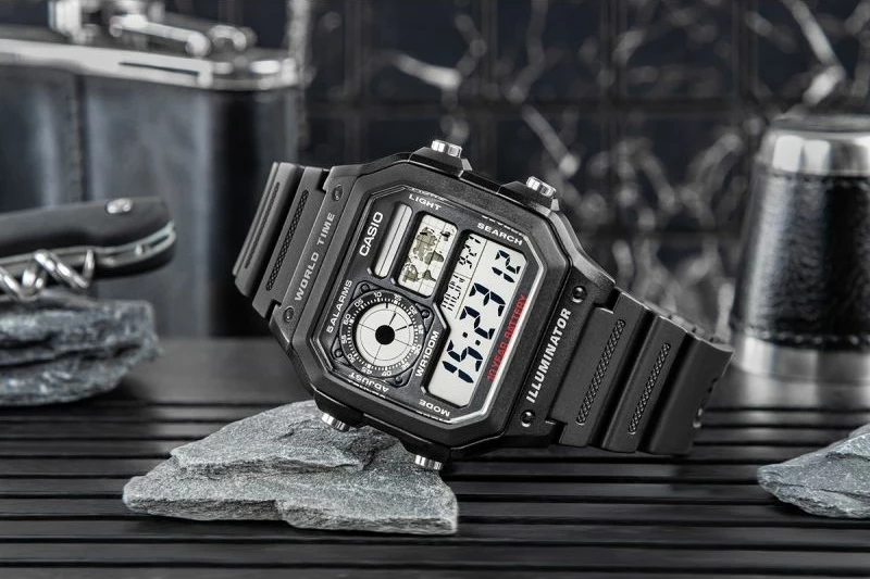 Orë dore për meshkuj Casio, e zezë