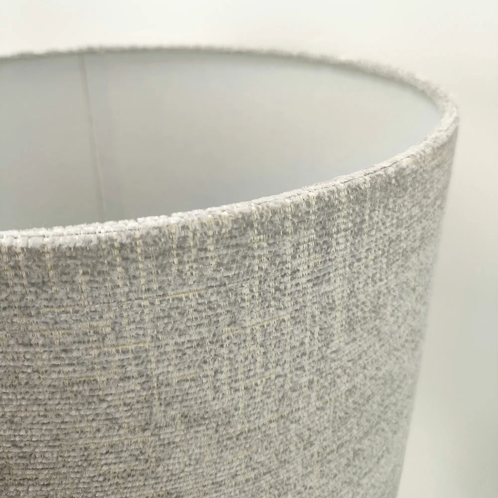 Llambë tavoline INIR, bazë qeramike bezhë, abazhur liri gri, 32x32x57cm