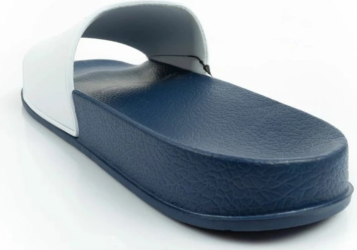 Papuqe sportive për femra Levi's, të bardha