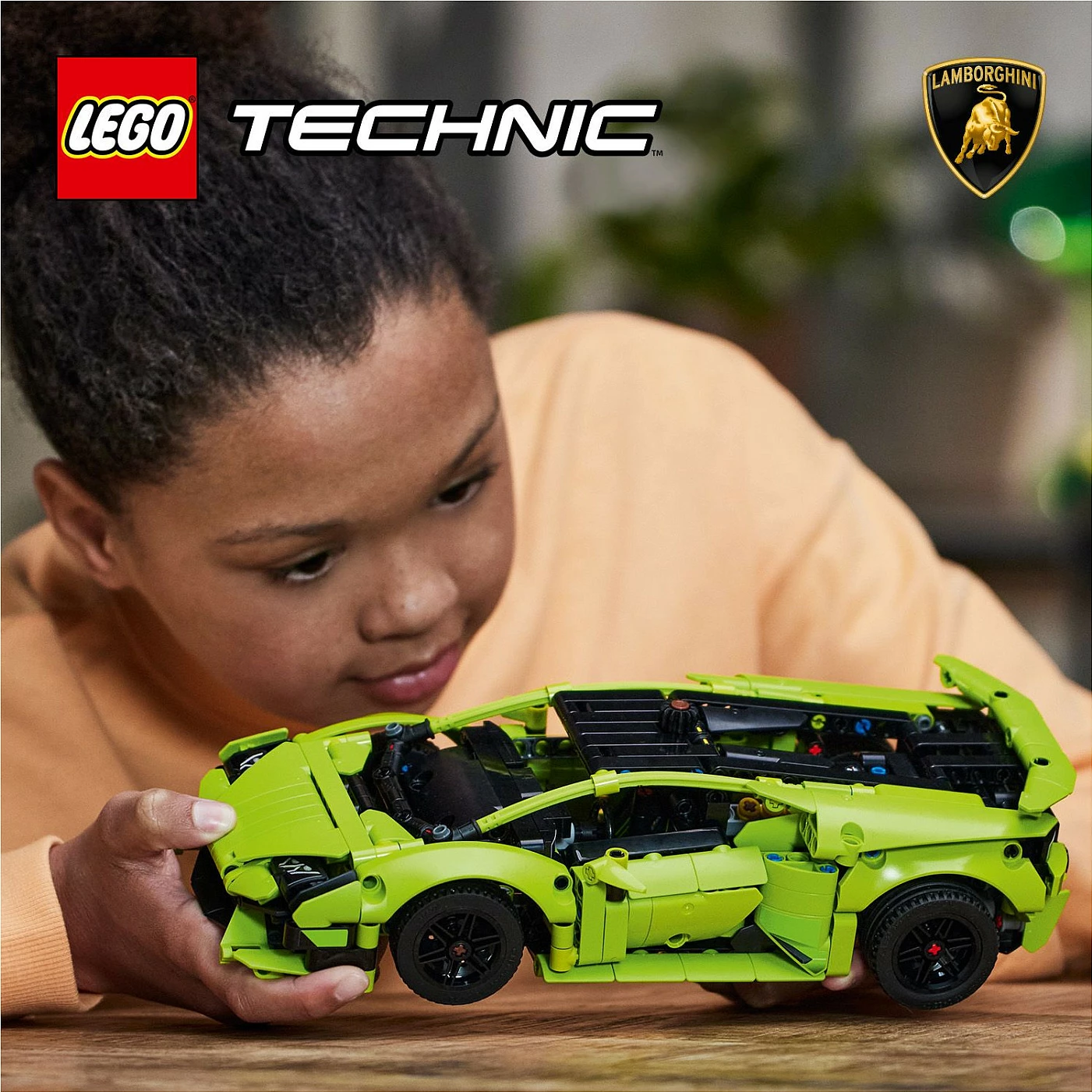 Set ndërtimi LEGO Lamborghini Huracán Tecnica, 806 pjesë, shumëngjyrësh