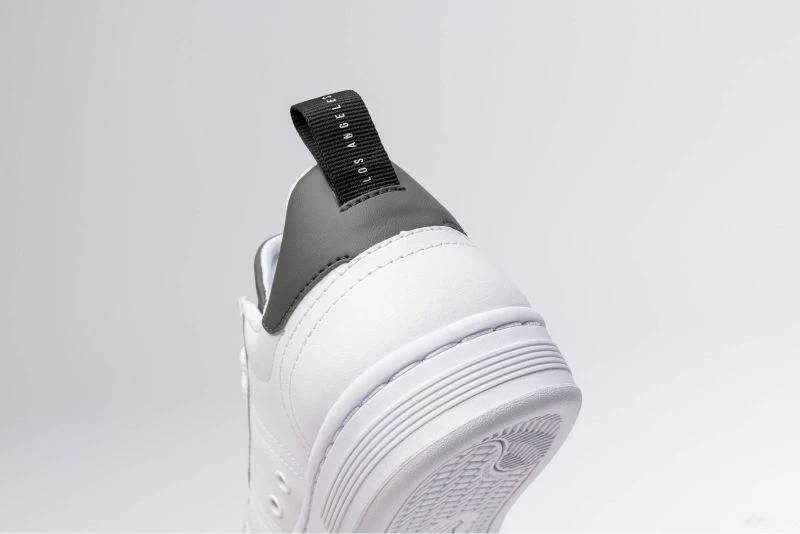 Atlete meshkuj K-Swiss, të bardha