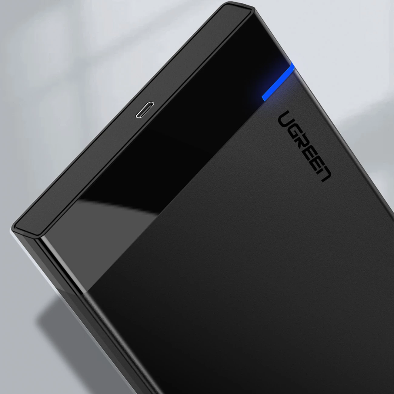 Kasë Ugreen US221 për disk SATA 2.5'' deri 6TB, USB-C 3.0, e zezë