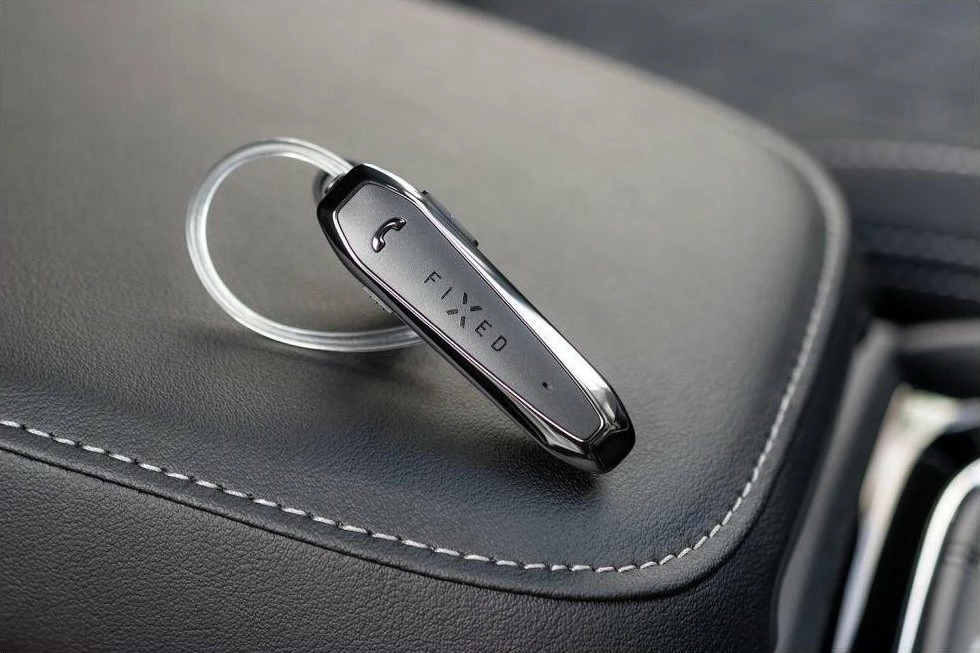 Kufje Bluetooth Fixed Talk, Bluetooth 5.2, bateri deri 33 orë, të zeza