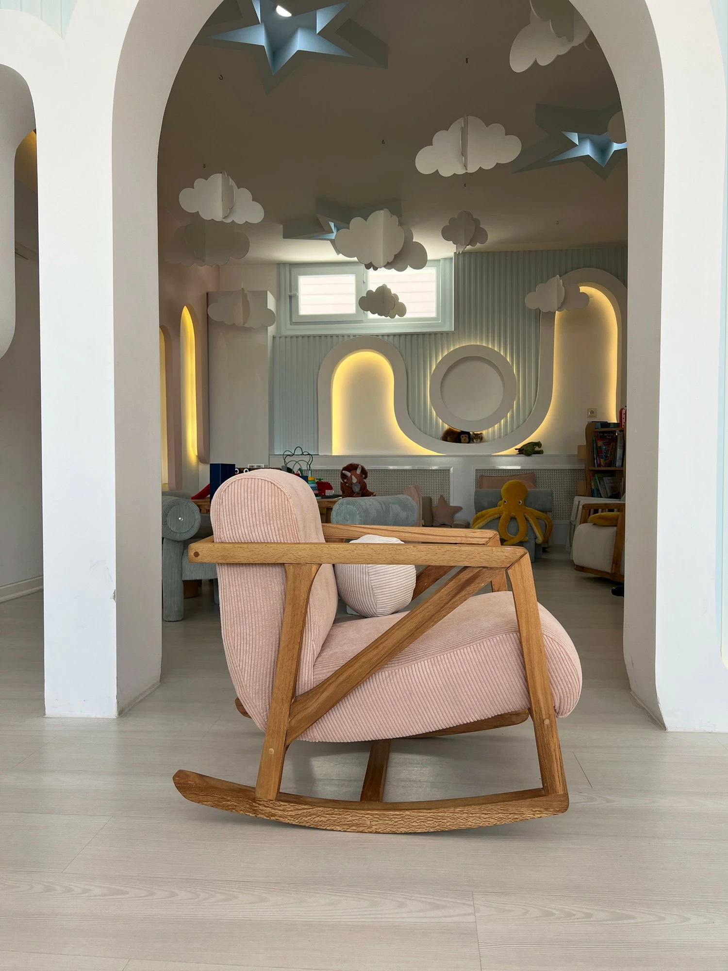 Karrige lëkundëse Wing, Atelier del Sofa, NiniMini, rozë