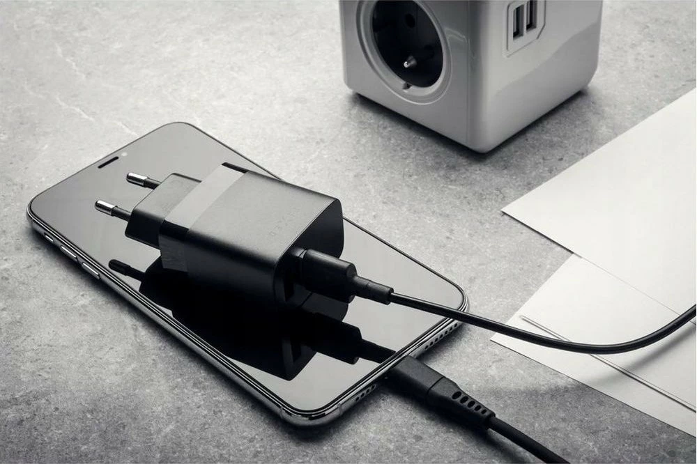 Karikues udhëtimi Fixed FIXC17N-2U-BK 17W 2x USB-A, i zi