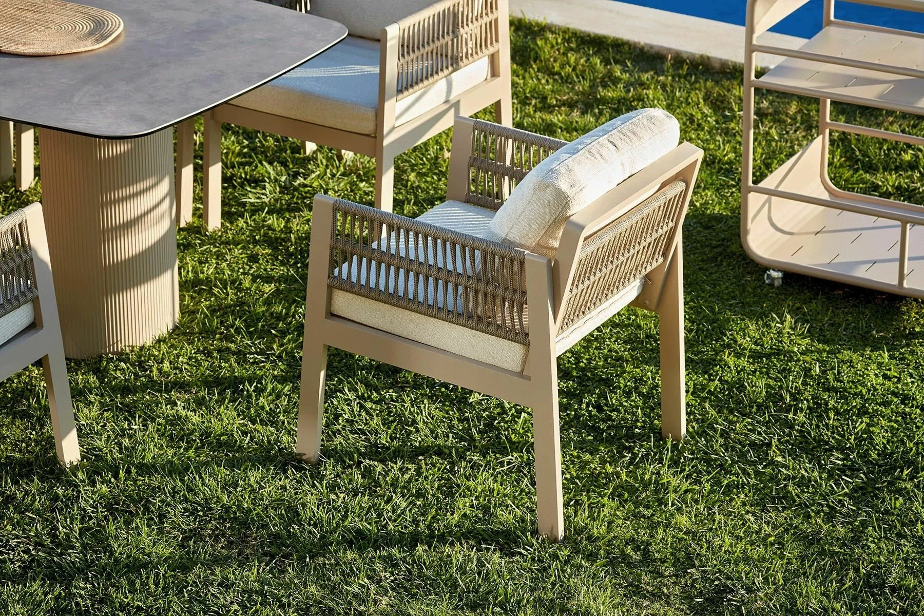 Set tavoline me karrige për terasë, 9 pjesë, Skye Decor, qeramikë Toscana