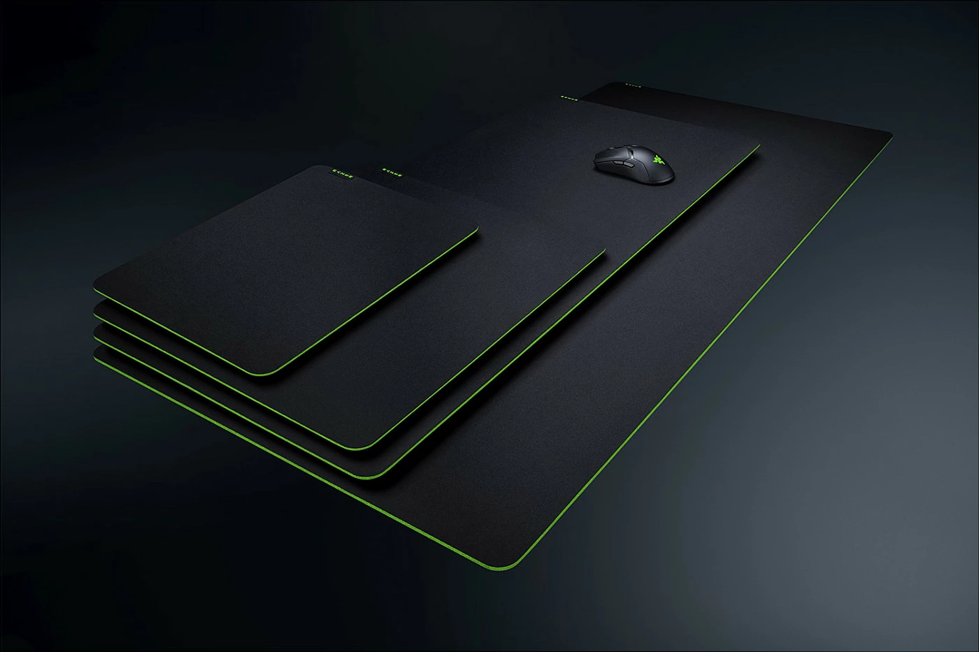 Mauspad Razer Gigantus V2, Medium, Goma, Ngjyrë zezë, Jeshile