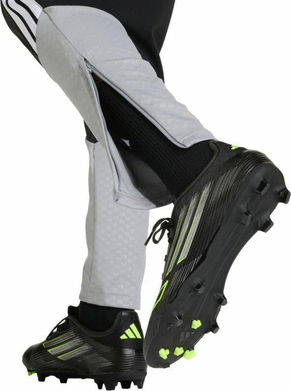 Pantallona sportive për fëmijë adidas, të zeza