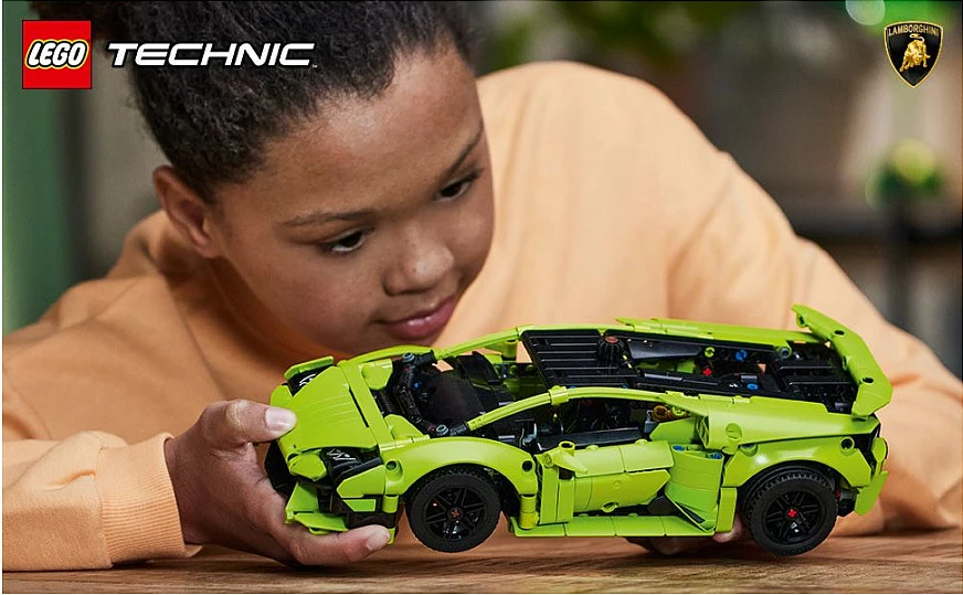 Set ndërtimi LEGO Lamborghini Huracán Tecnica, 806 pjesë, shumëngjyrësh