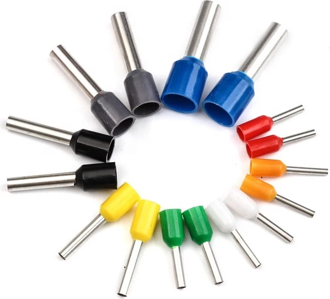 PAPUQE TERMINALE ME IZOLIM E4009 – 4.0 MM²