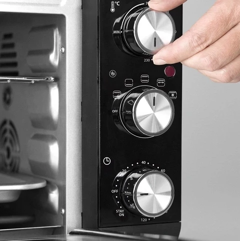 Furrë elektrike CASO TO 20 1650W, e zezë