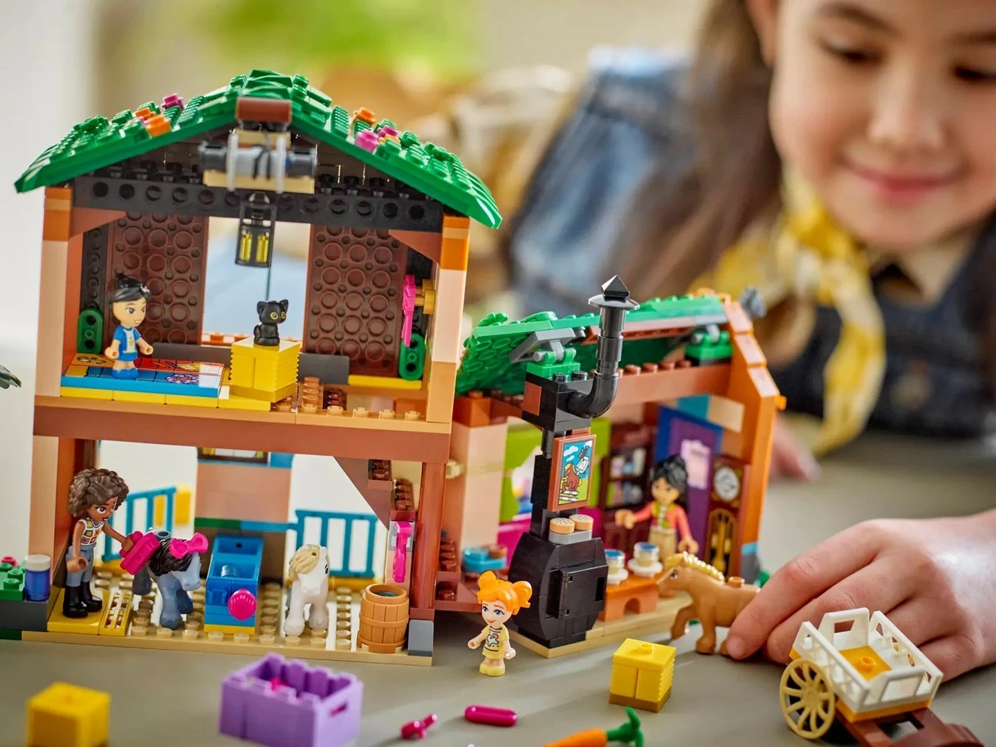 Set LEGO Friends Pony Ranch & Stable 42654, 727 pjesë, për fëmijë 7+