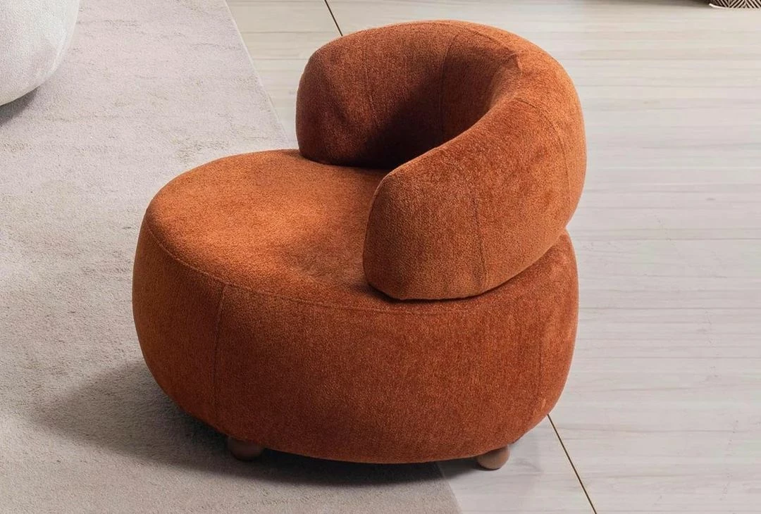 Karrige Wing, Atelier del Sofa, ngjyrë e kuqe qeramike (Tile Red), Rio