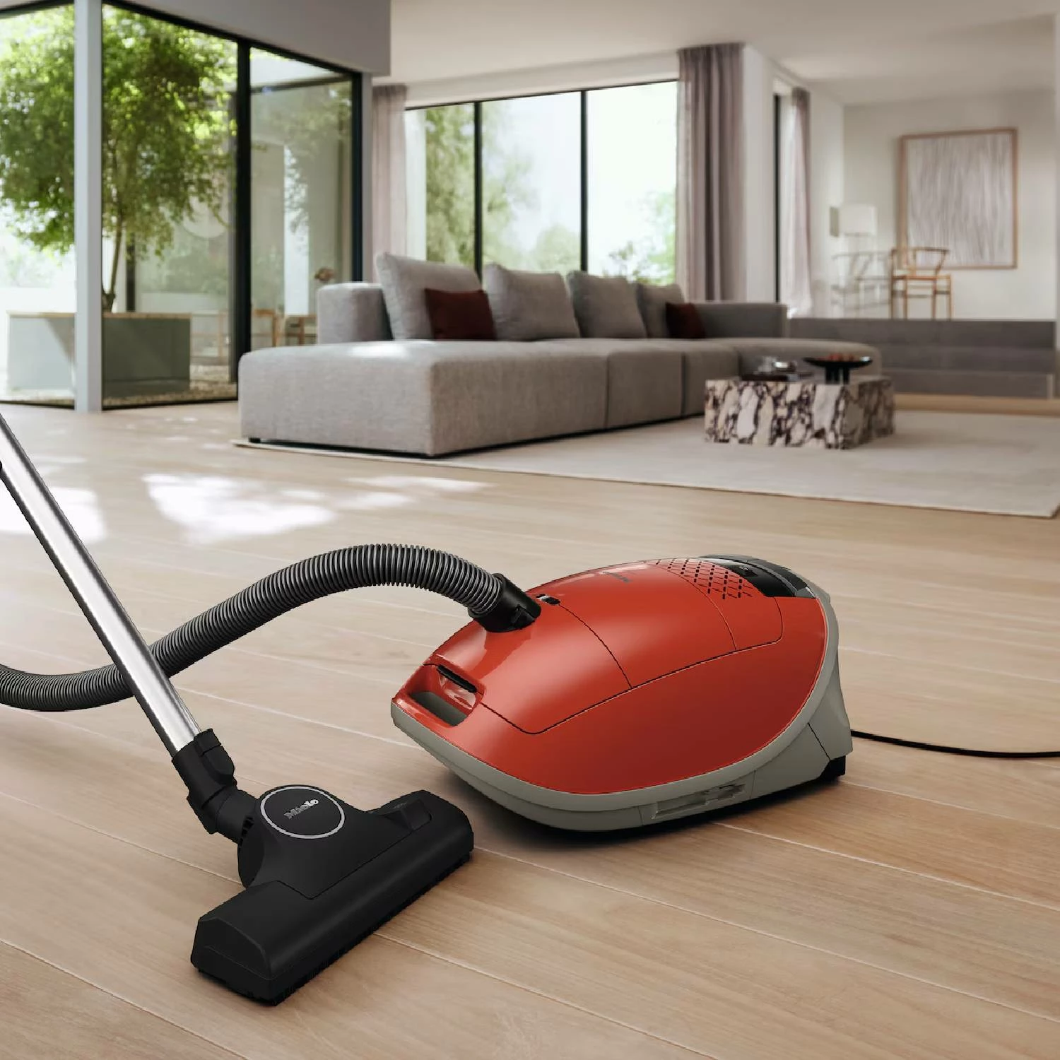 Fshesë elektrike me qese Miele Guard M1 890W 4.5L, e kuqe Terra