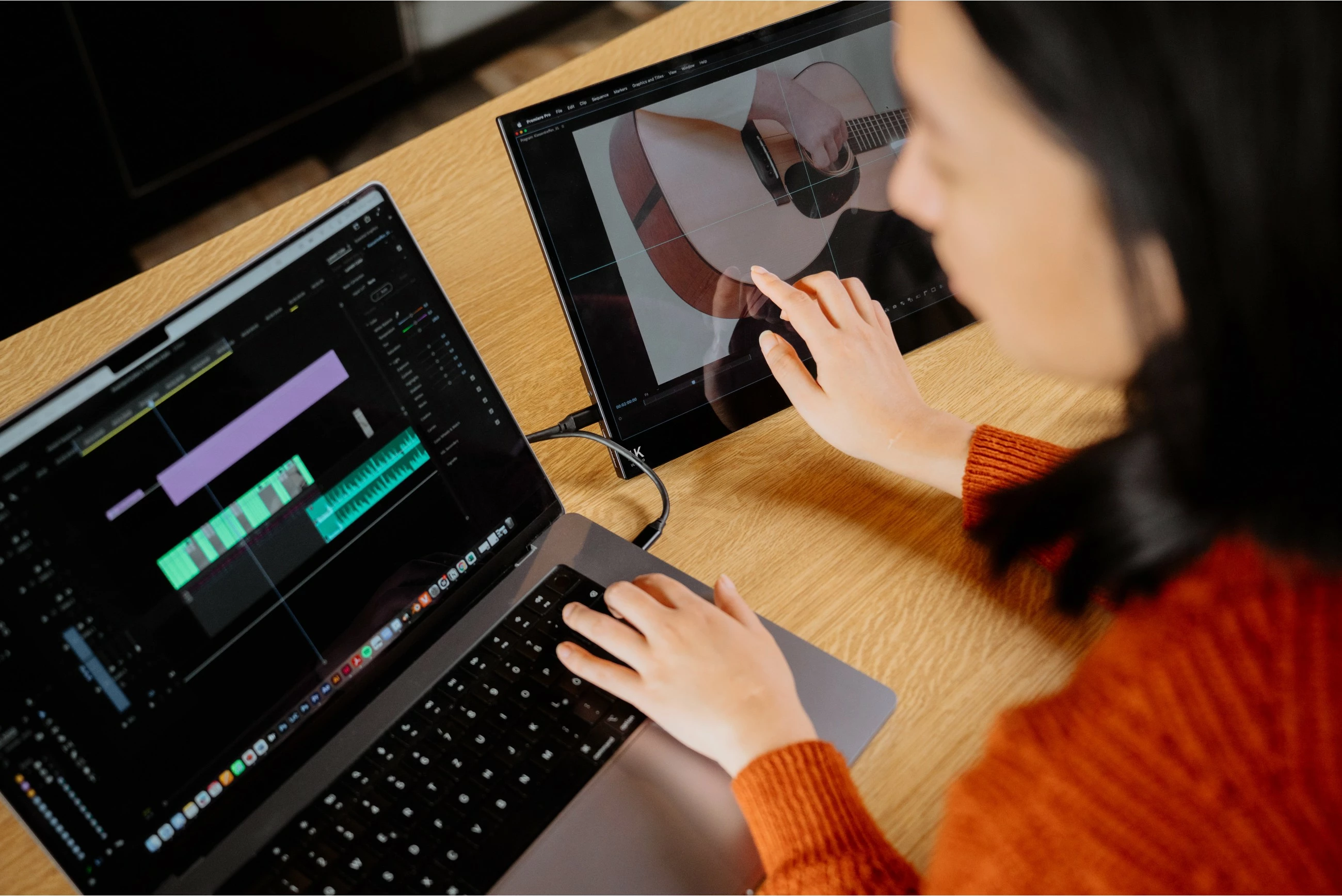 Monitor portativ Verbatim 17.3 inç 4K Ultra HD, touchscreen, i zi