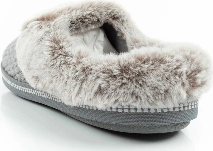 Papuqe për femra Skechers, të ngrohta