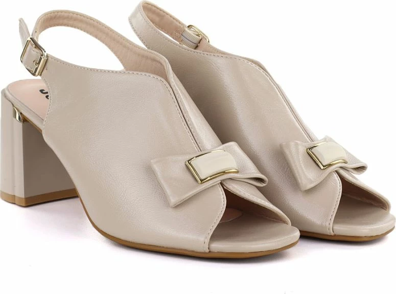 Sandale me take të trasha Jezzi RMR25112-3, bezhë, femra