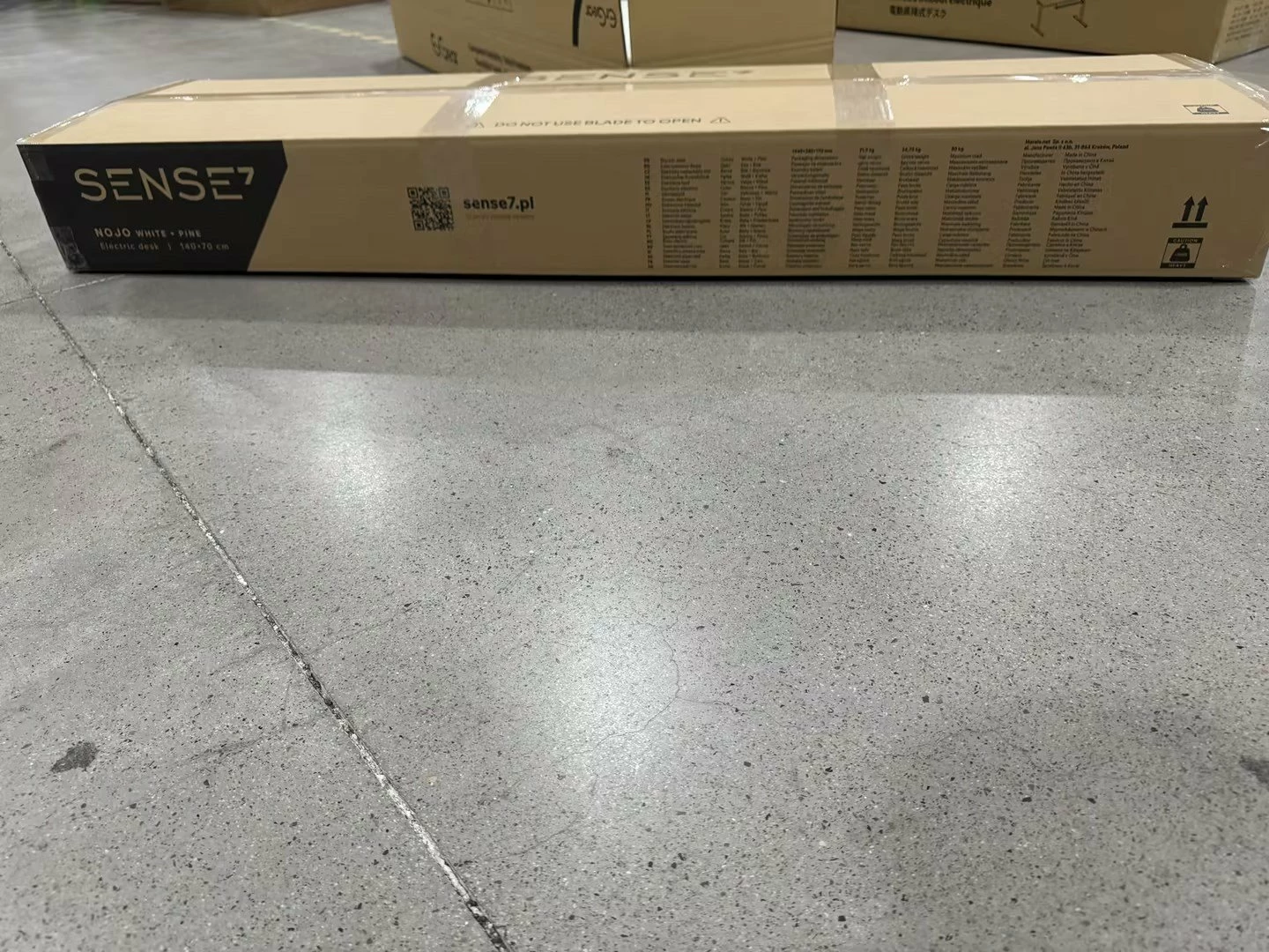 Tavolinë elektrike gaming/zyre SENSE7 NOJO 140x70 cm, rregullim lartësie 72-118 cm, pishë e bardhë