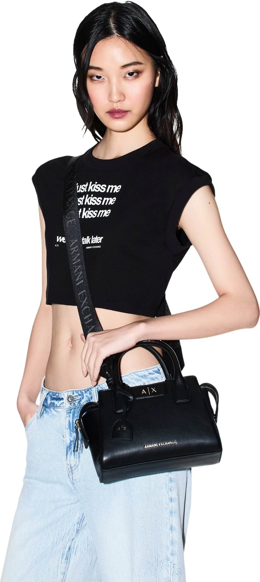 Çantë krahu për femra Armani Exchange XW002159 AF26570, e zezë