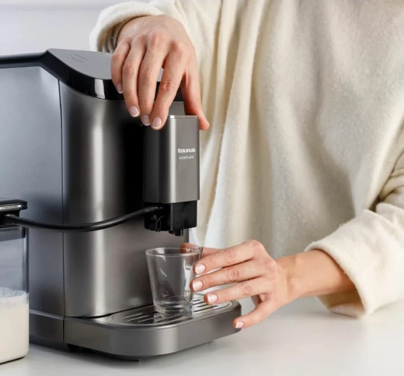 makinë espresso taurus Accento Latte, e bardhë