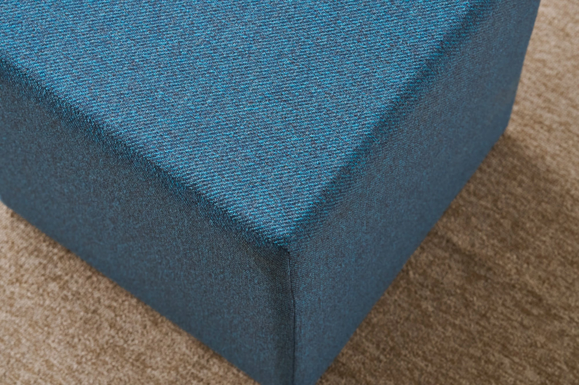 Puf Atelier del Sofa, Asos, ngjyrë kaltër