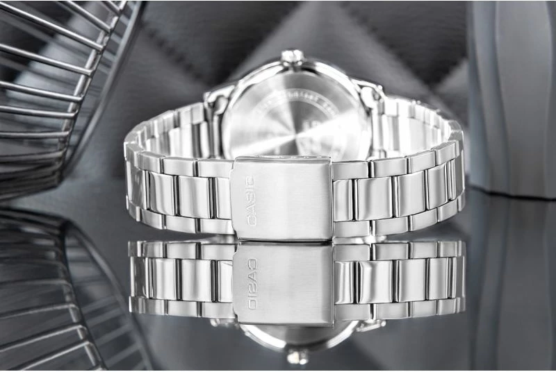 Orë dore meshkuj CASIO MTP-1303PD-2AVEG, argjendtë/kaltër, me kuti