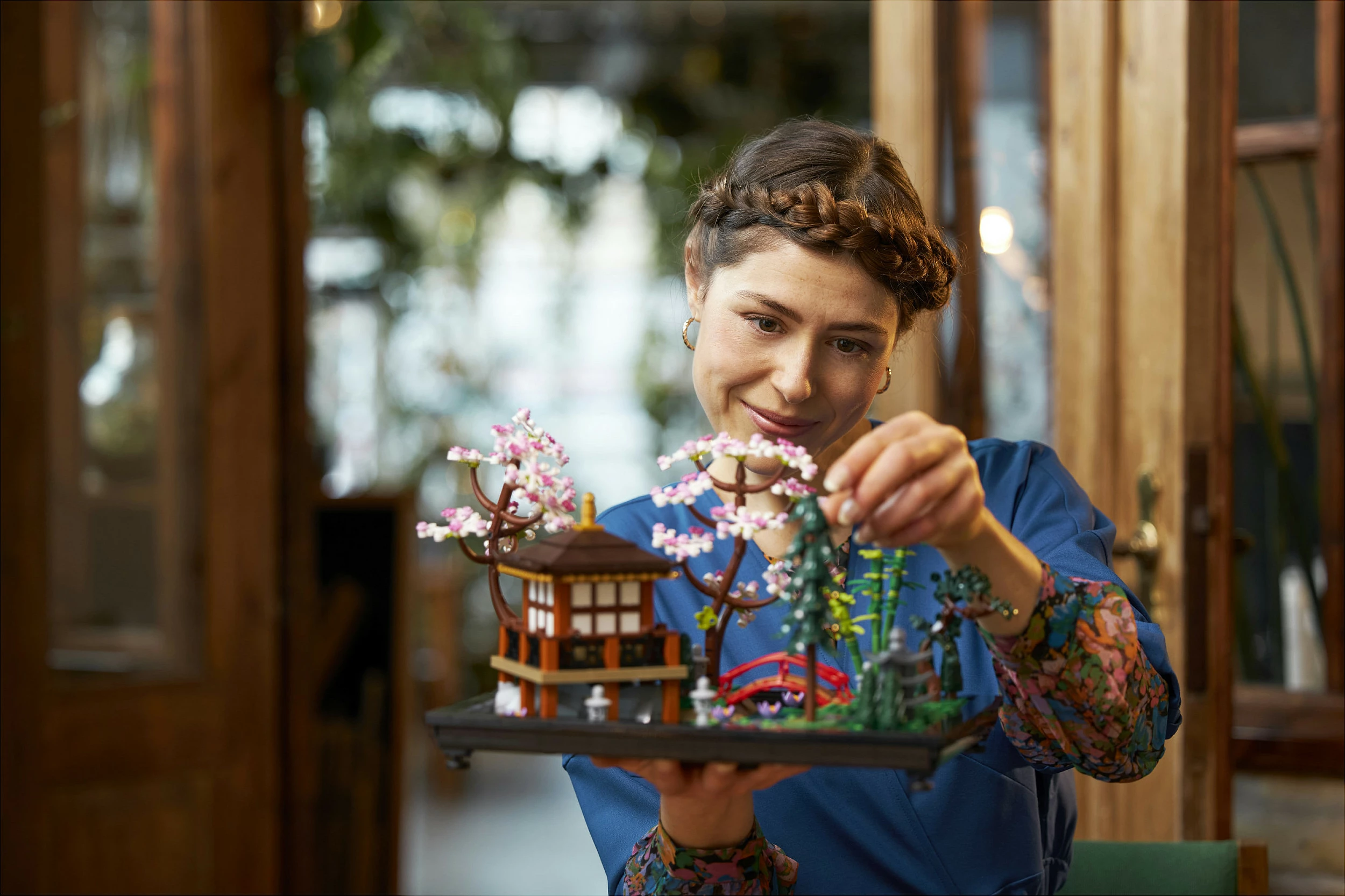 Set ndërtimi LEGO Tranquil Garden, 1363 pjesë, shumëngjyrësh