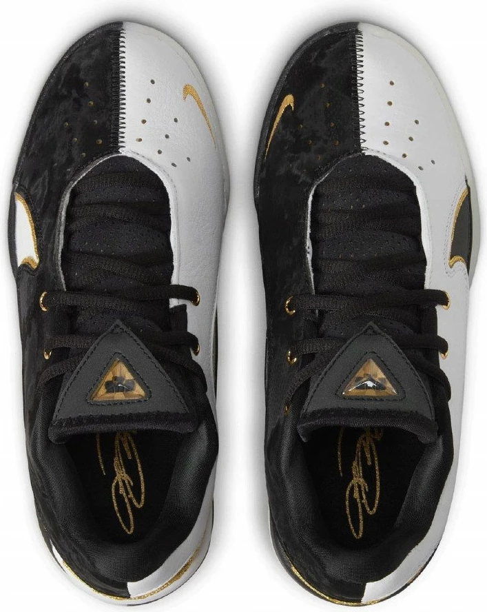 Atlete basketbolli Nike LeBron XXII BHM GS HV8616-100, nr. 40, zi/bardhë me detaje ari