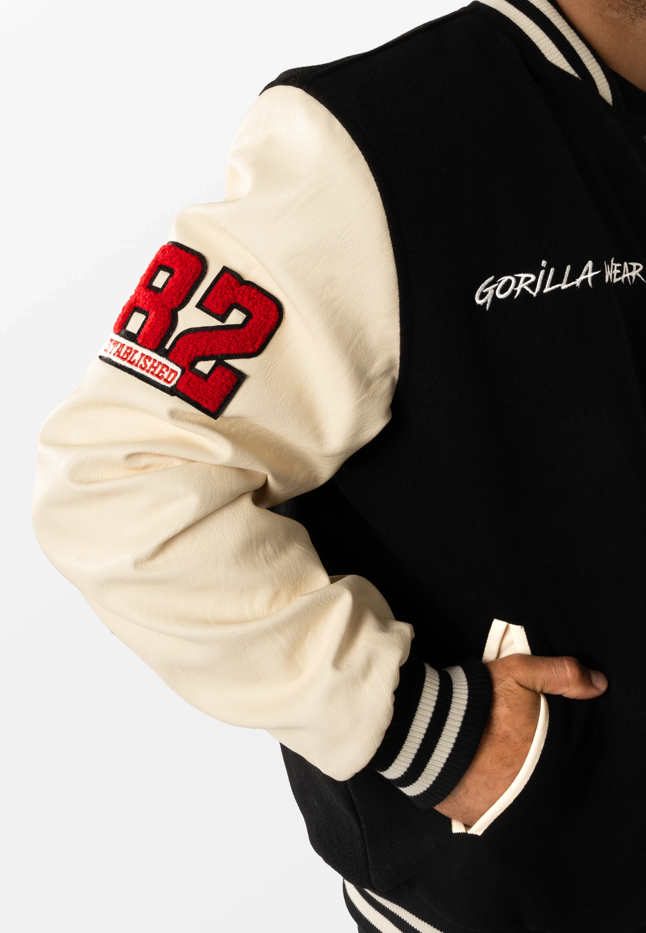 Saint Louis College Jacket - Black [Madhësia: 2XL]