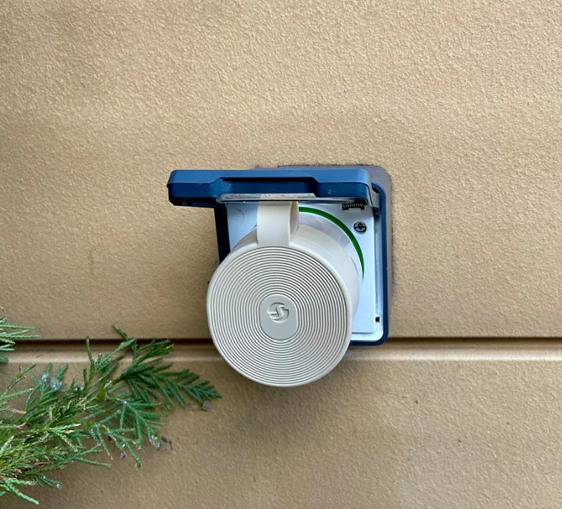 Prizë smart Shelly Outdoor Plug S Gen3, mocha