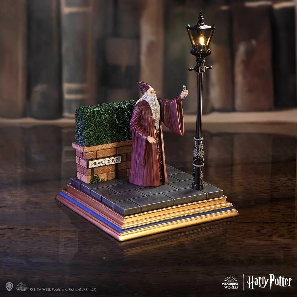 Figurinë NEMESIS NOW Harry Potter Privet Drive, 18.5 cm, me dritë, në kuti dhurate