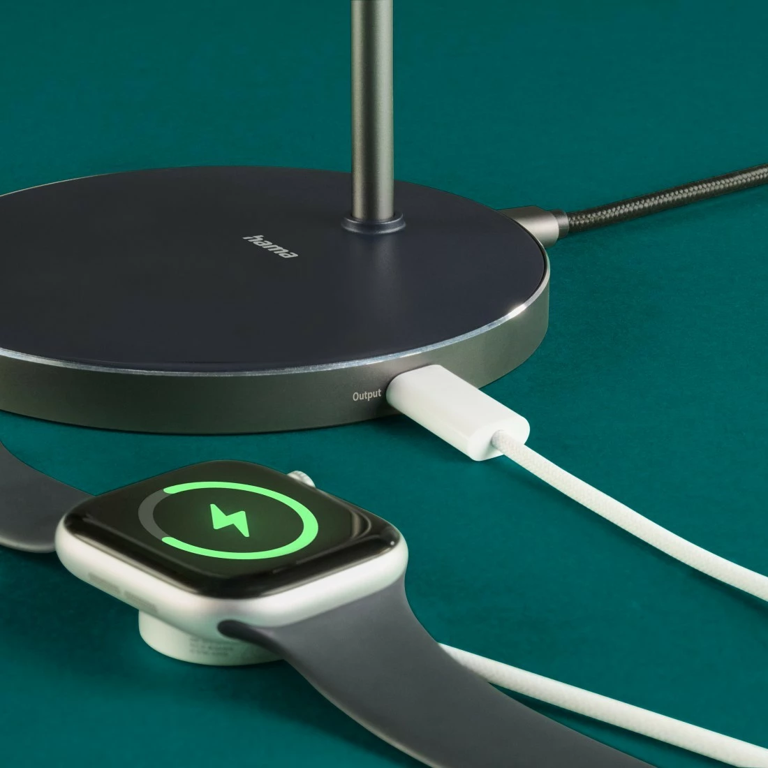 Karikues pa tela me magnet tavoline, Hama 201737, Qi2 Fast Charge 15W, mbajtës i rregullueshëm 0–65° me rrotullim 360°, 2x USB-C, i zi