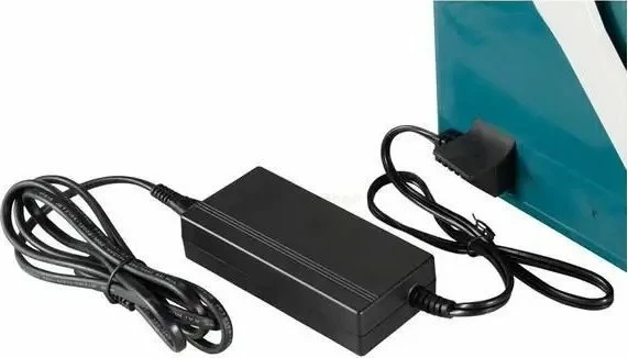 Ftohës-ngrohës portativ Makita CW003GZ01 7 L 18V/40V XGT/230V, blu