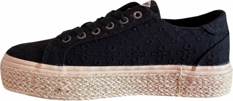 Atlete për femra Lee Cooper, të zeza